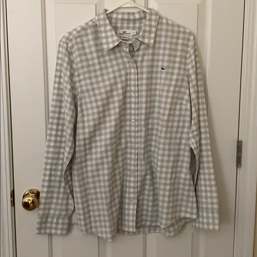 Vineyard Vines gray + white longsleeve plaid shirt